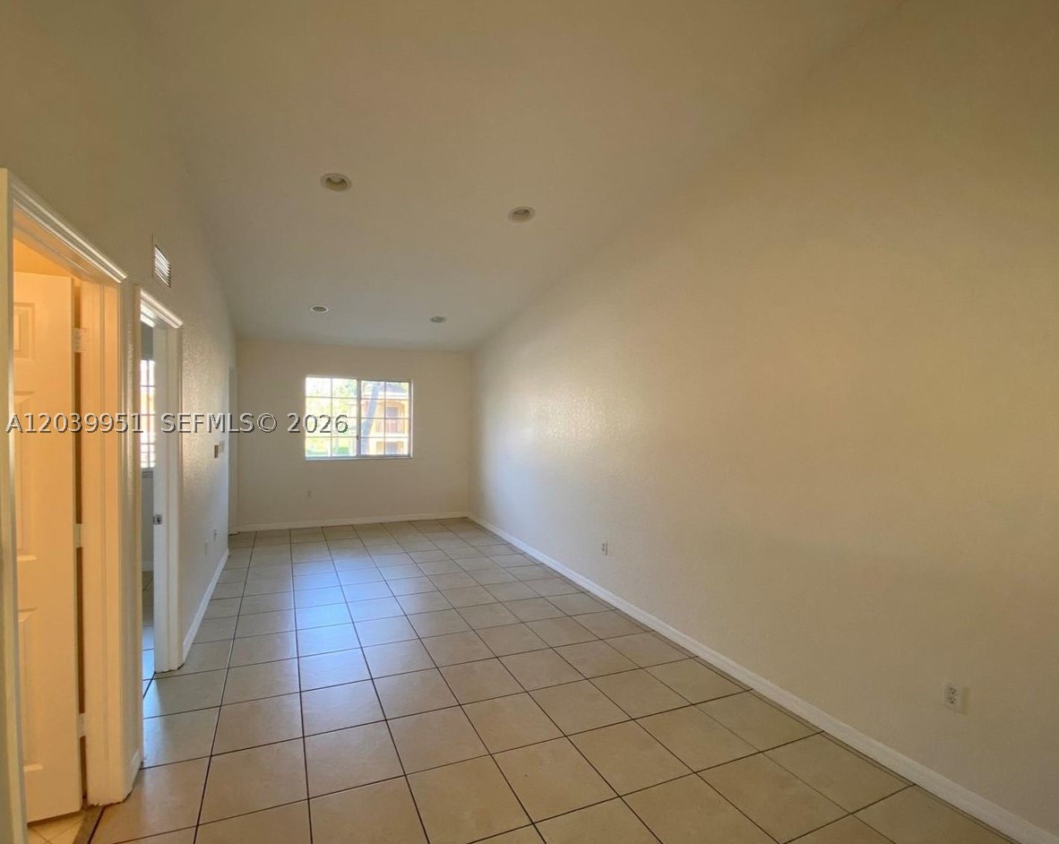 930 NE 34th Ave #202, Homestead FL 33033