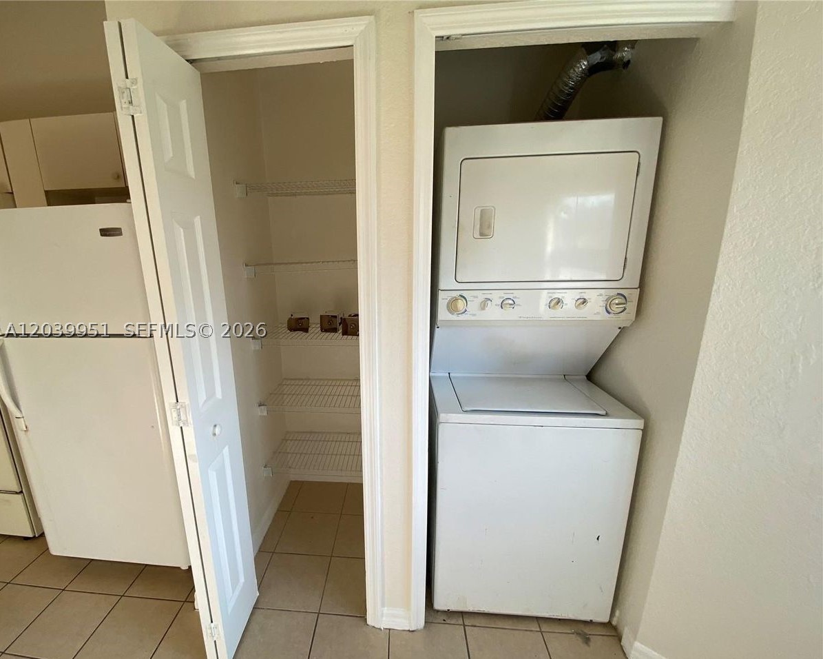 930 NE 34th Ave #202, Homestead FL 33033