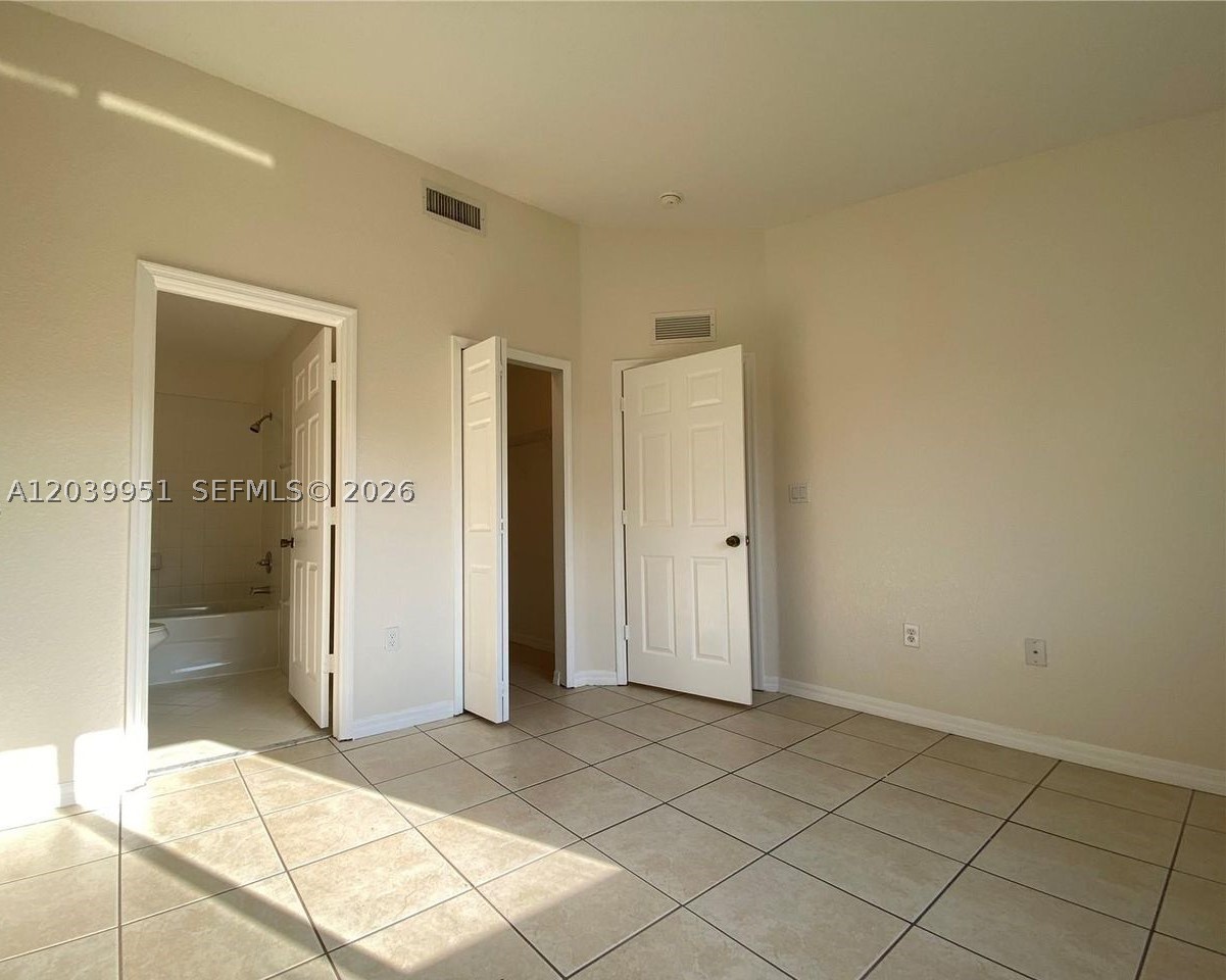 930 NE 34th Ave #202, Homestead FL 33033