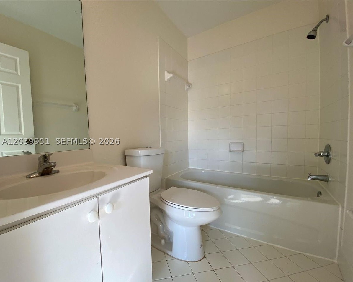 930 NE 34th Ave #202, Homestead FL 33033