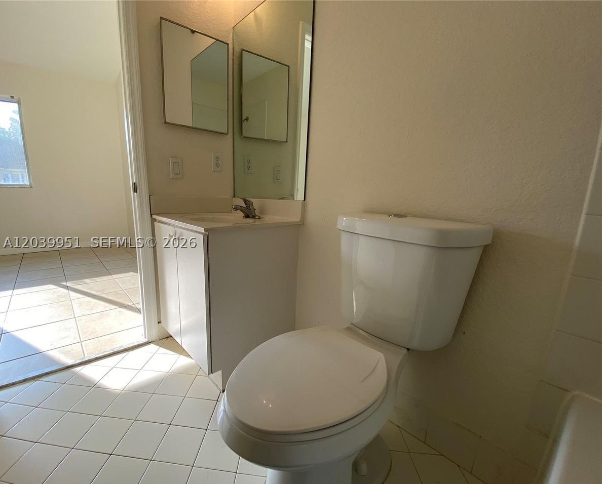 930 NE 34th Ave #202, Homestead FL 33033