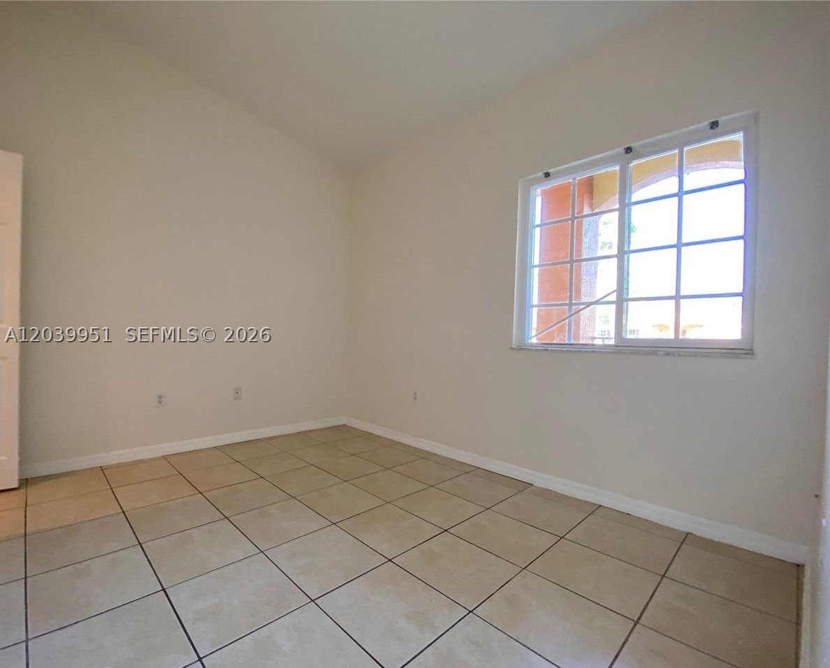 930 NE 34th Ave #202, Homestead FL 33033