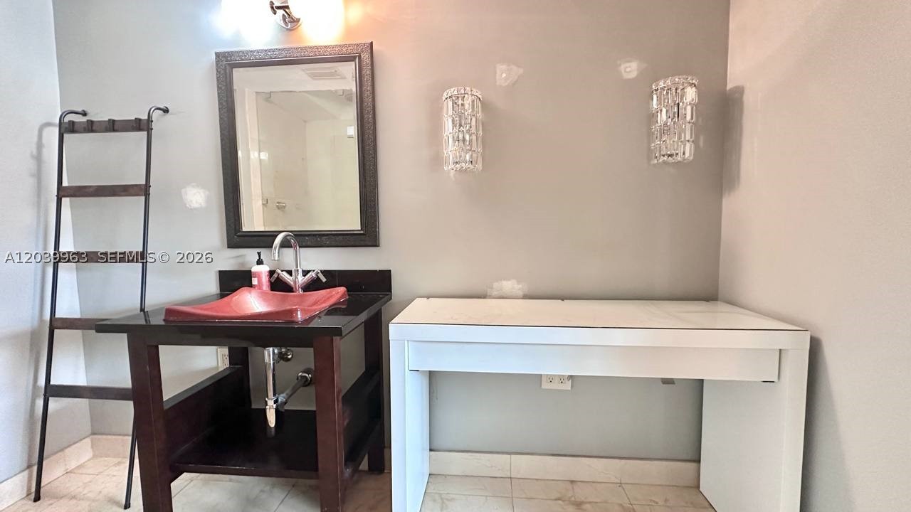 900 River Reach Dr #404, Fort Lauderdale FL 33315