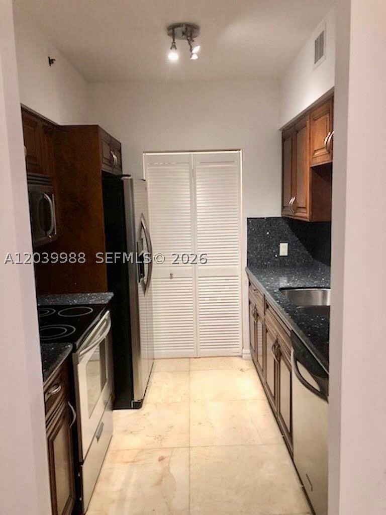 19655 E Country Club Dr #6103, Aventura FL 33180