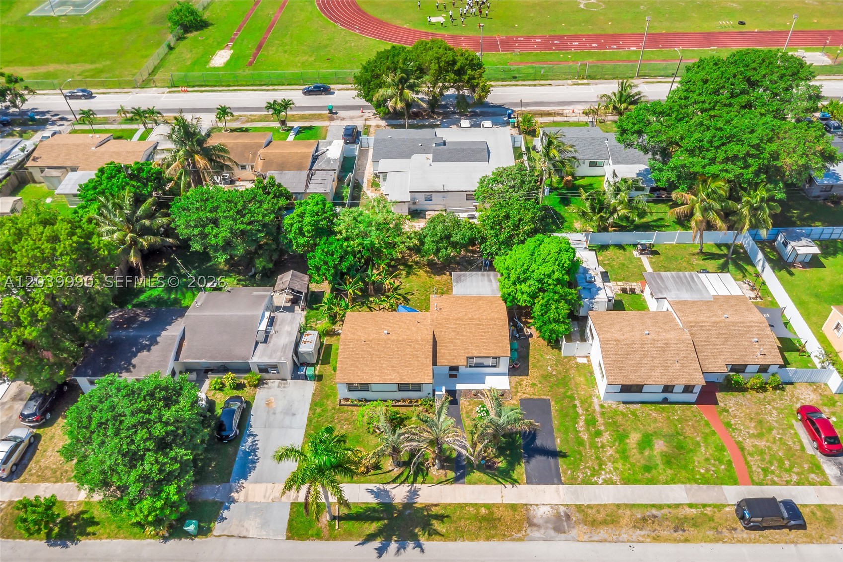1010 NW 196th St, Miami Gardens FL 33169