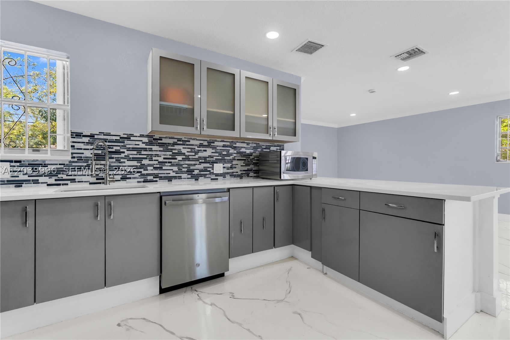 1010 NW 196th St, Miami Gardens FL 33169