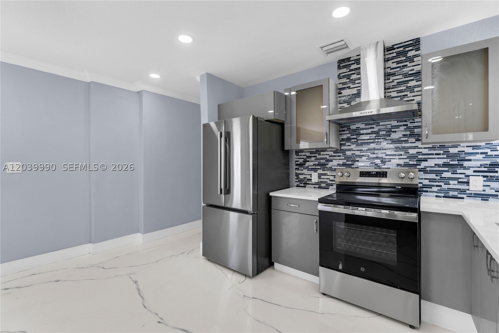 1010 NW 196th St, Miami Gardens FL 33169