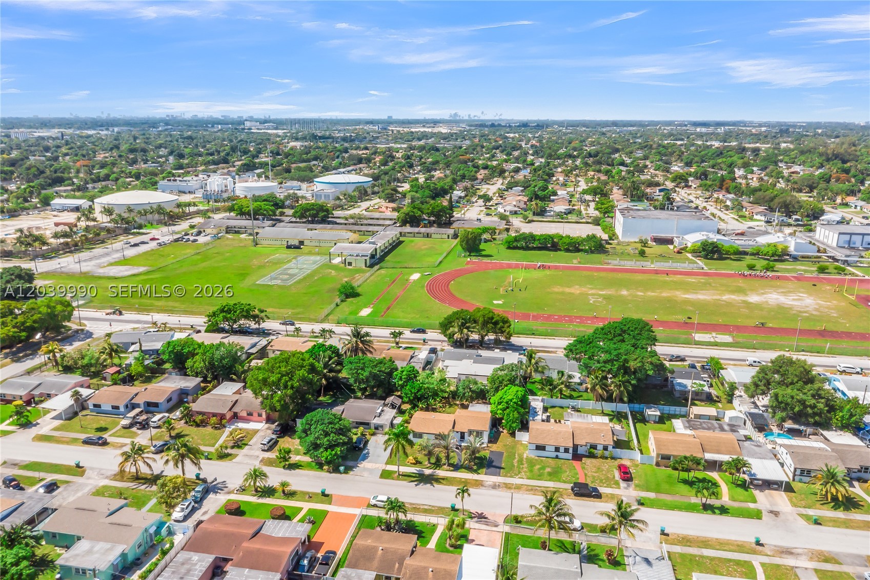 1010 NW 196th St, Miami Gardens FL 33169
