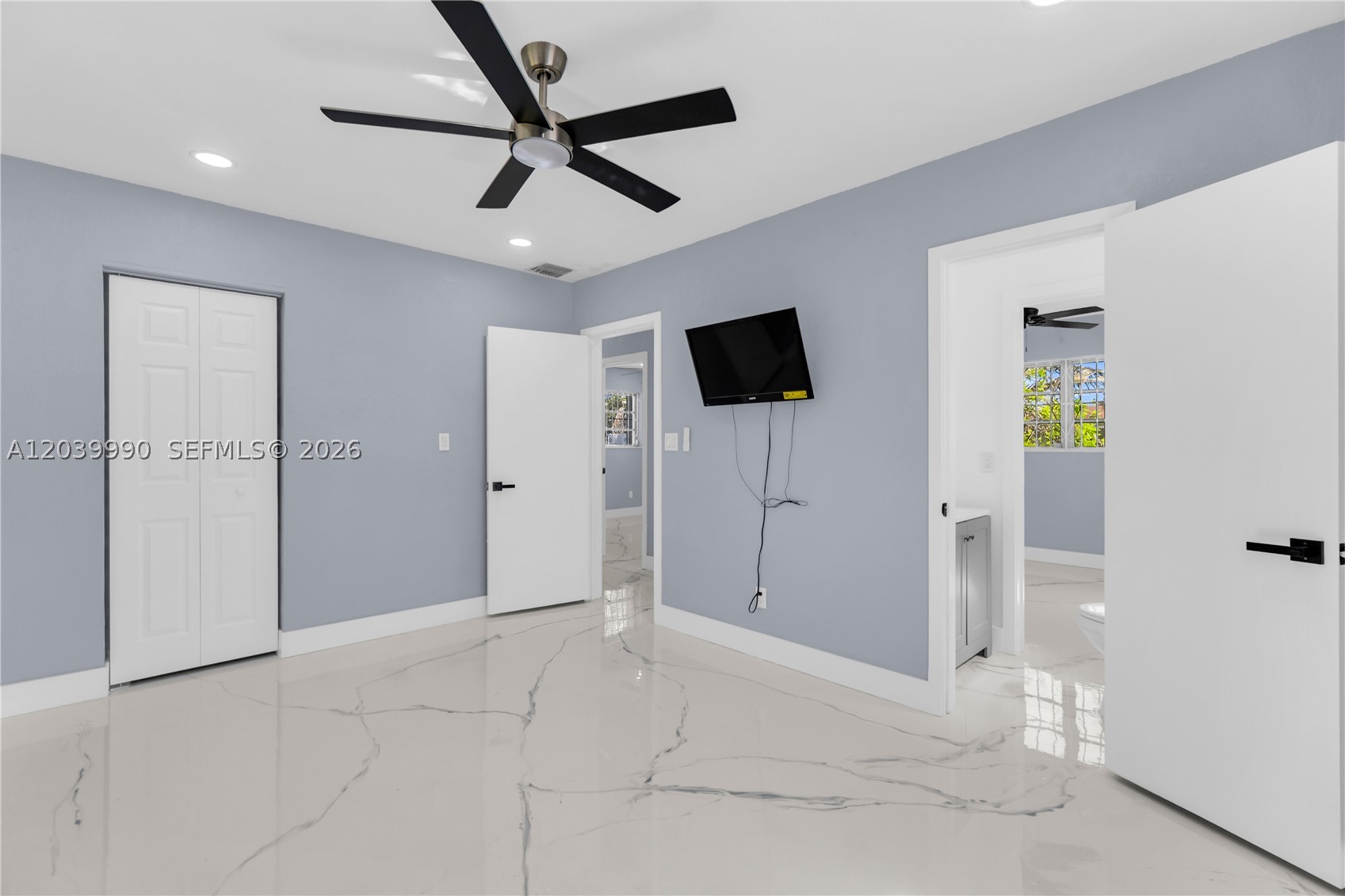 1010 NW 196th St, Miami Gardens FL 33169