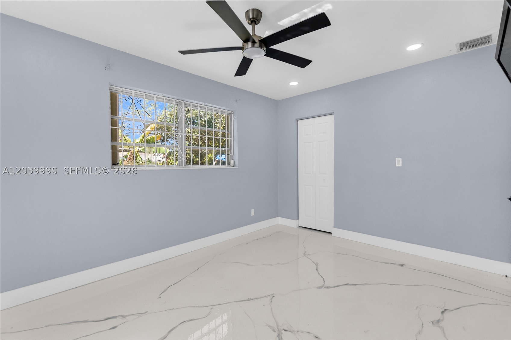 1010 NW 196th St, Miami Gardens FL 33169
