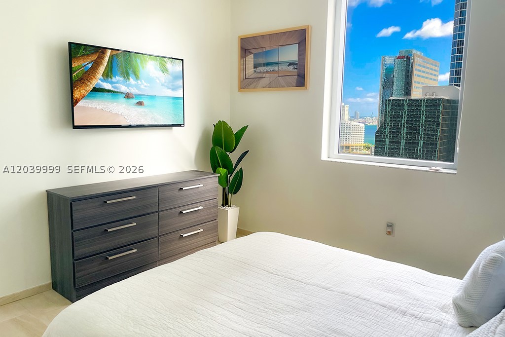 1050 Brickell Ave #2208, Miami FL 33131