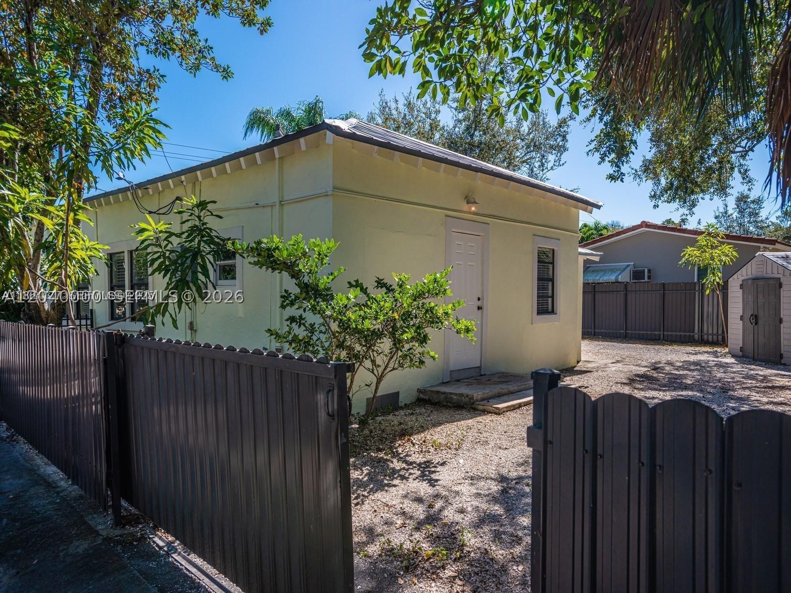 3452 Margaret St, Miami FL 33133