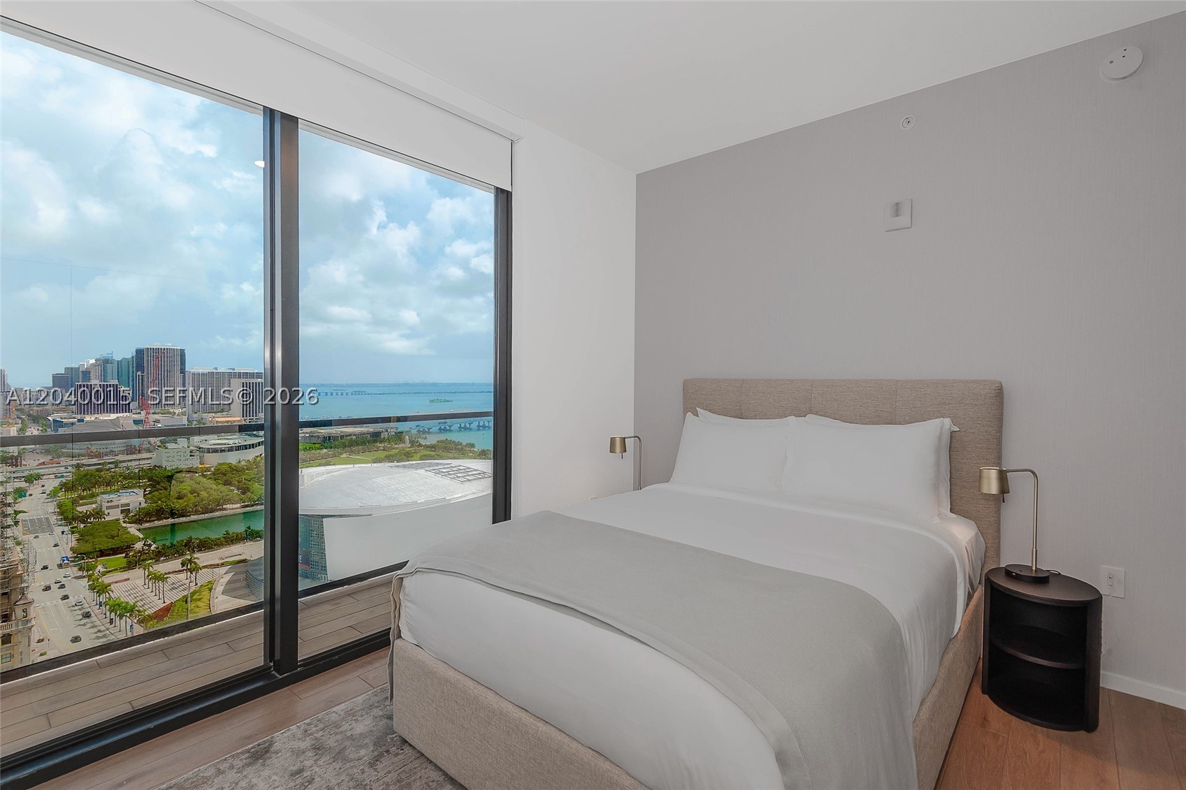 398 NE 5th St #2301, Miami FL 33132