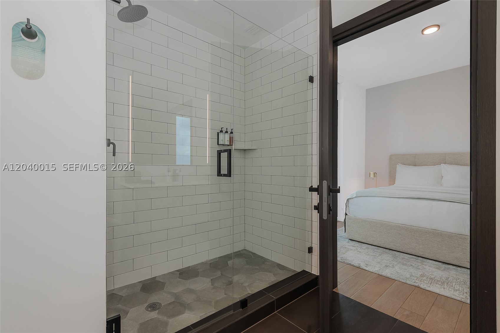 398 NE 5th St #2301, Miami FL 33132