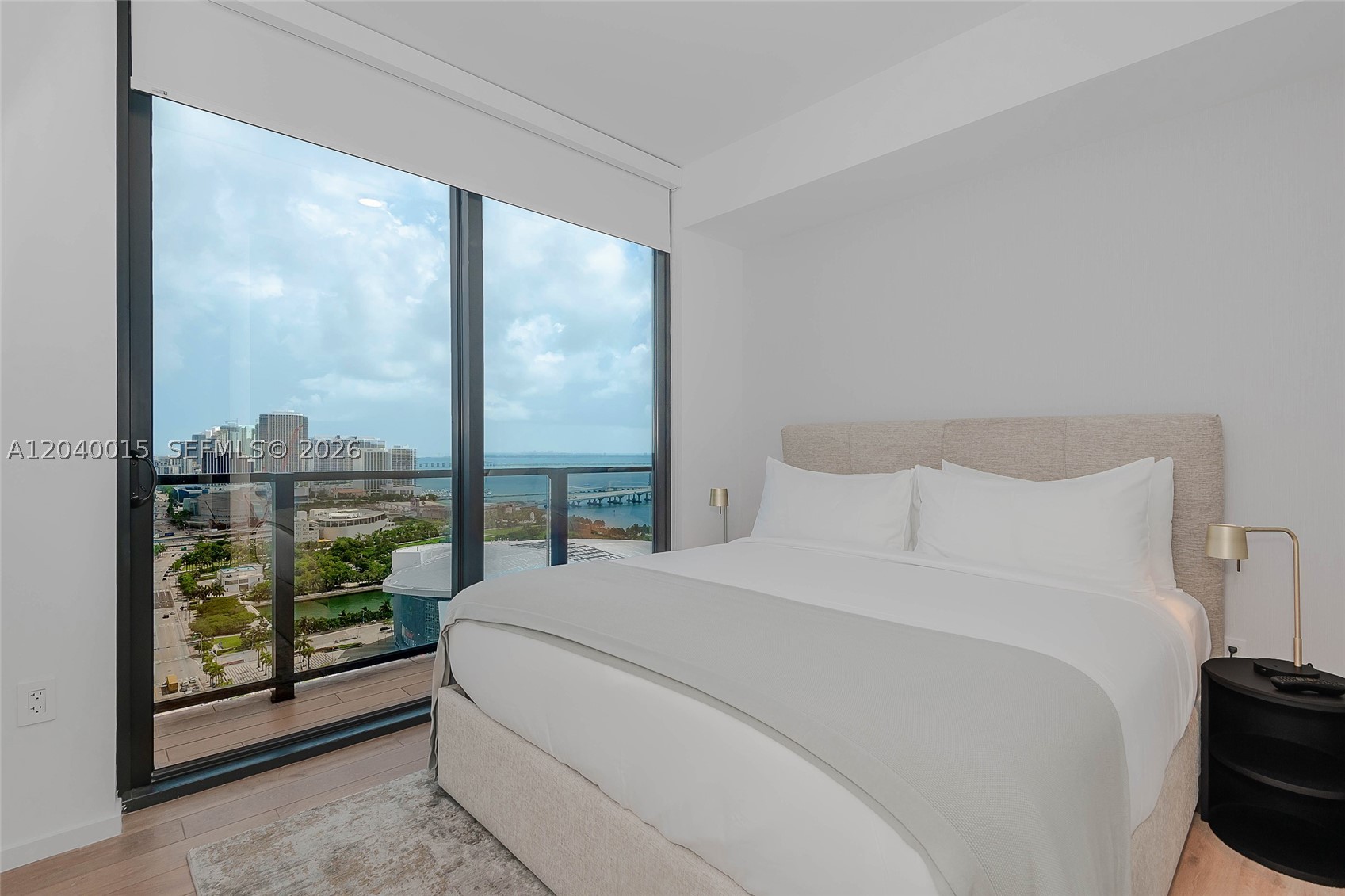 398 NE 5th St #2301, Miami FL 33132