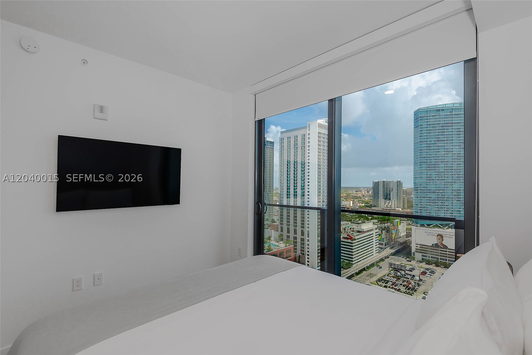 398 NE 5th St #2301, Miami FL 33132