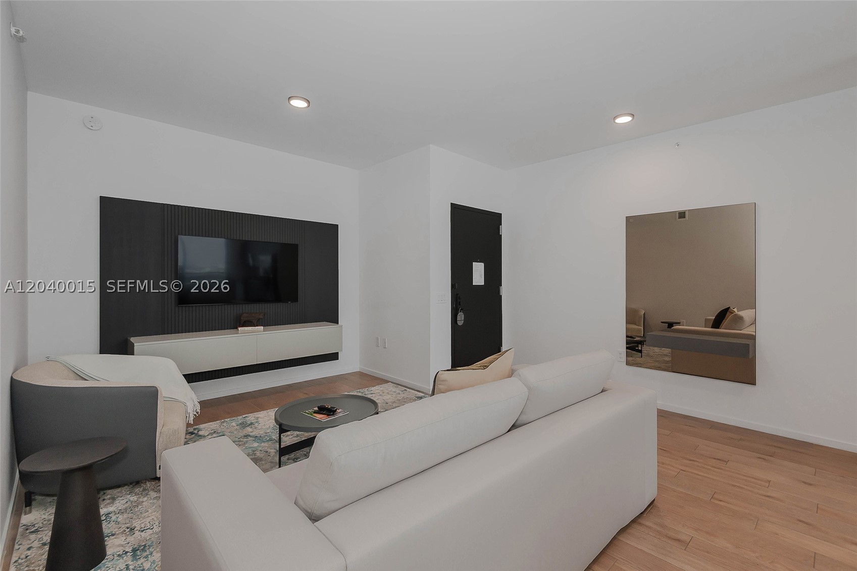 398 NE 5th St #2301, Miami FL 33132