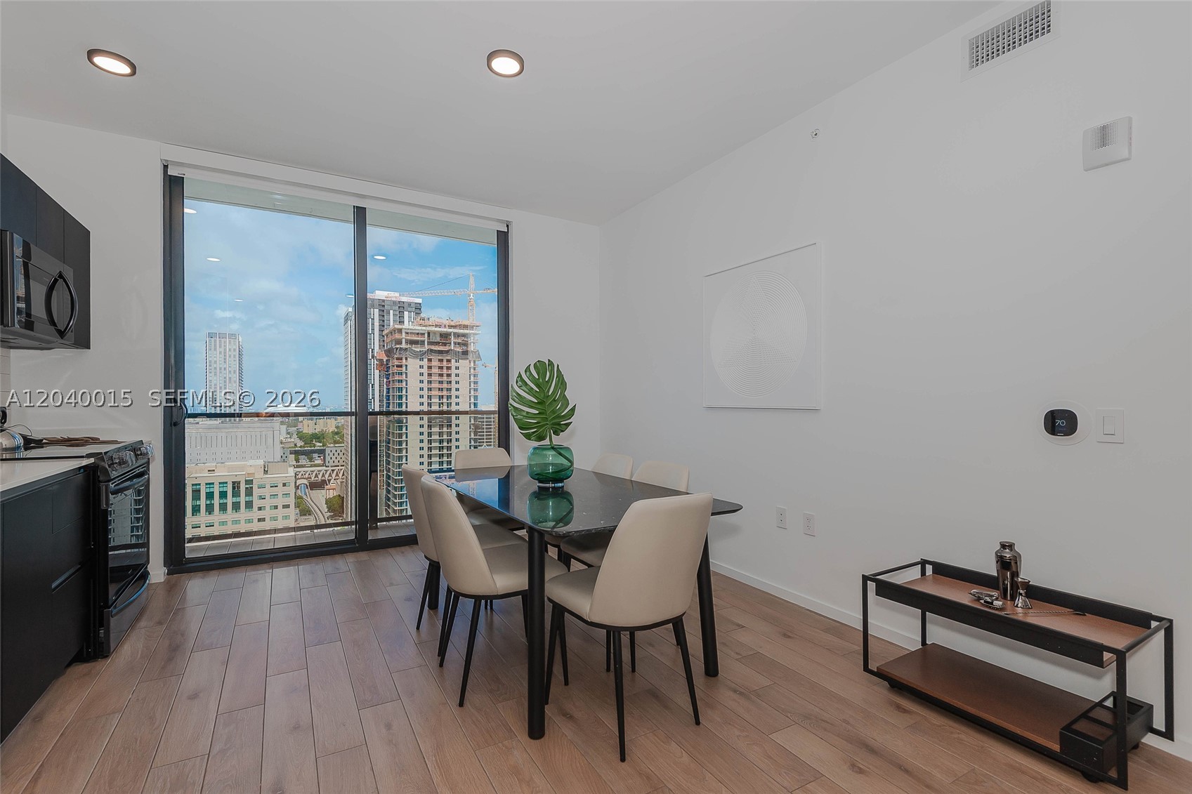 398 NE 5th St #2301, Miami FL 33132