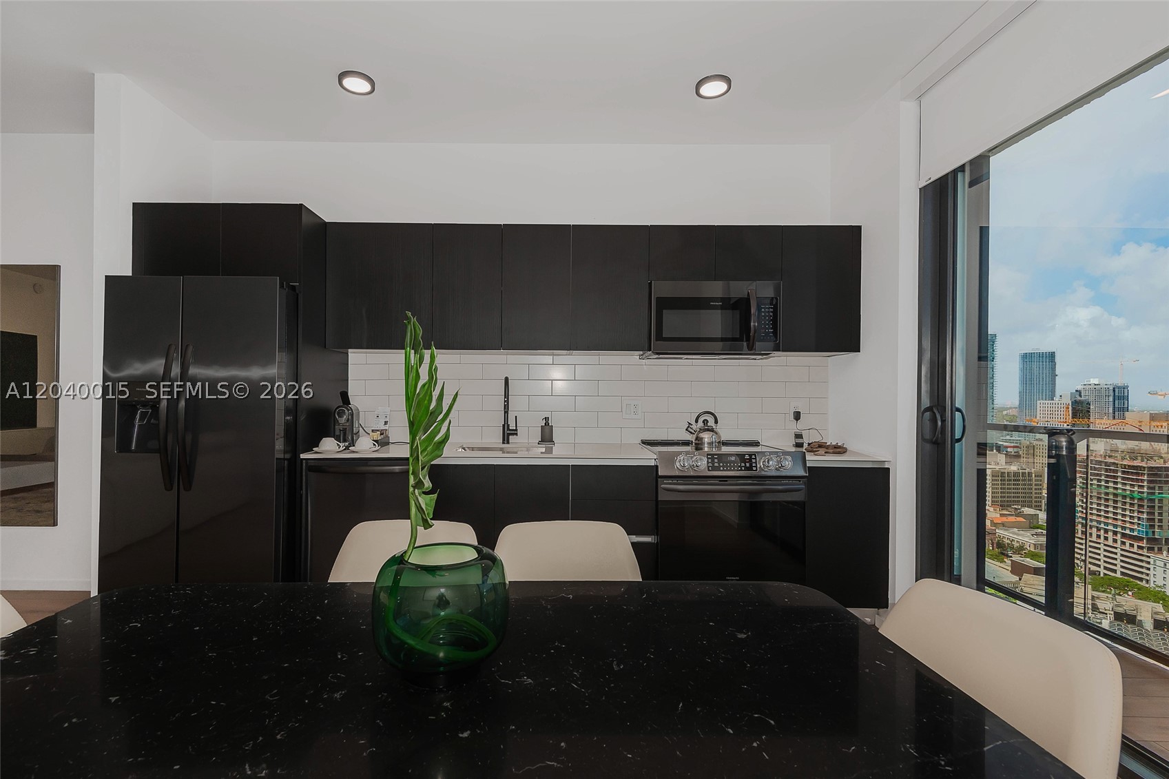 398 NE 5th St #2301, Miami FL 33132