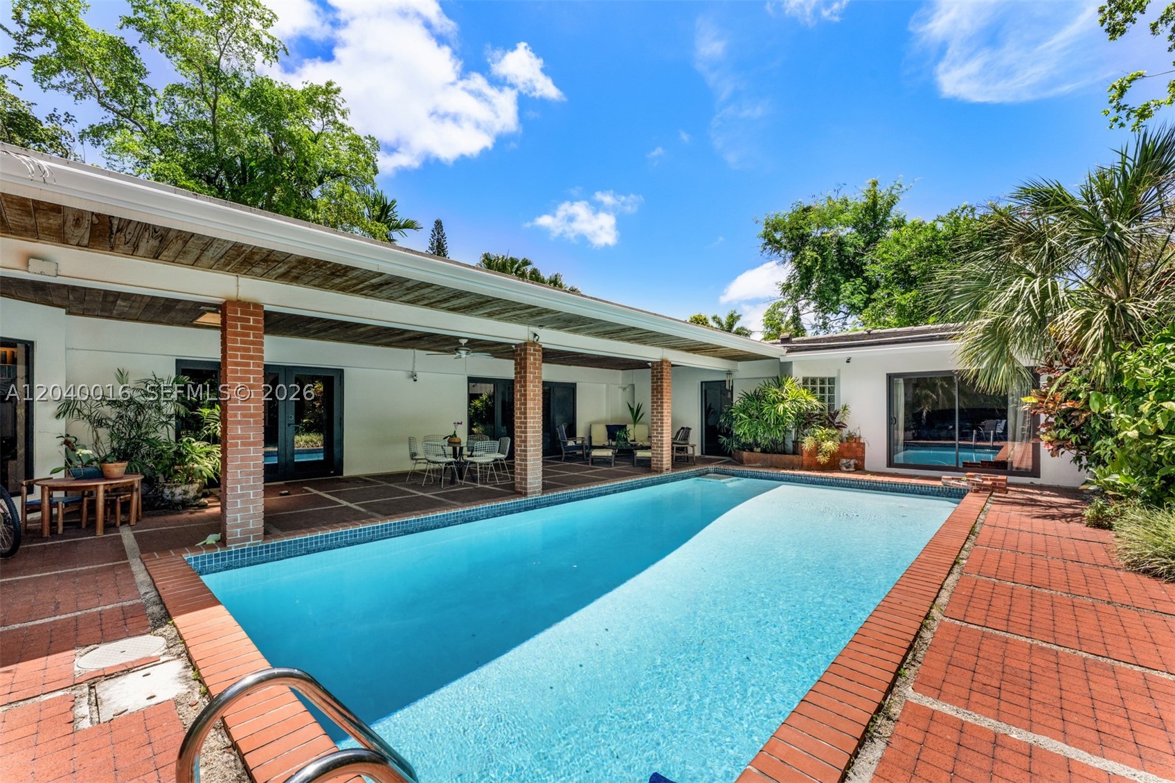 11100 SW 67th Ave, Pinecrest FL 33156