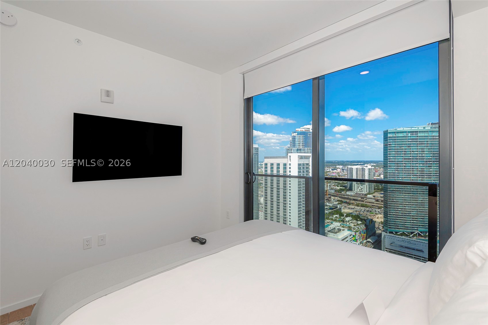 398 NE 5th St #4001, Miami FL 33132