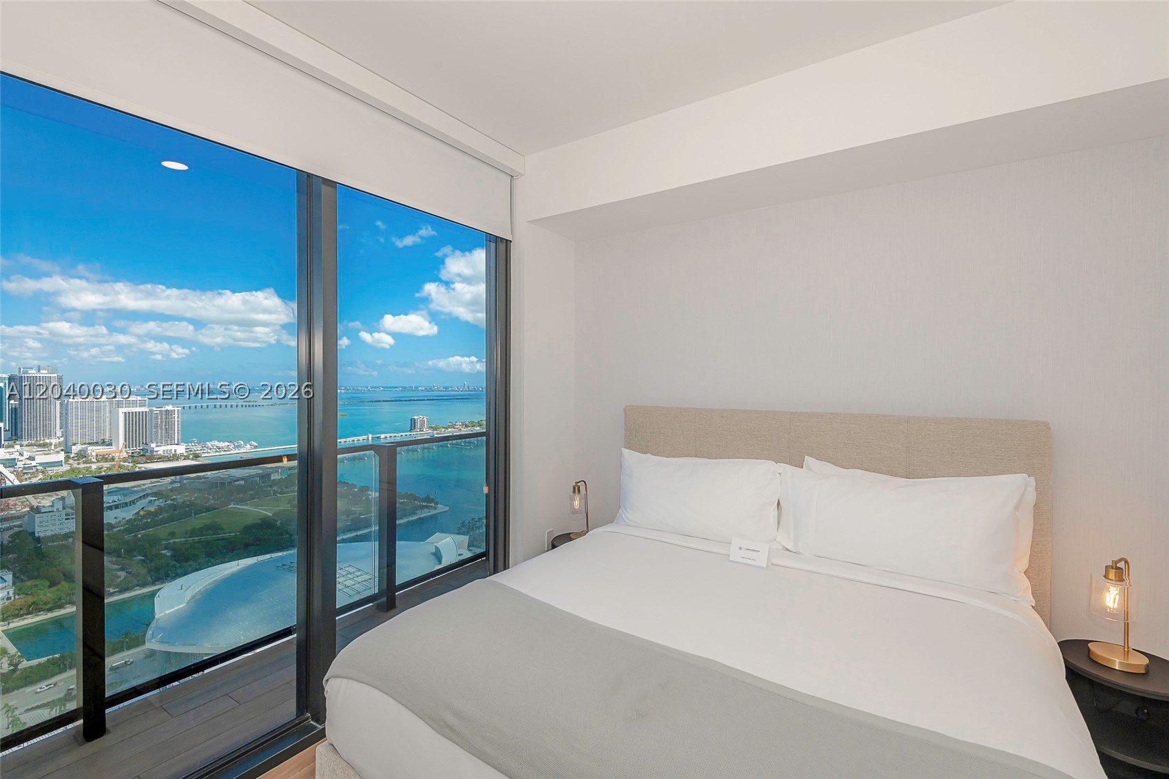 398 NE 5th St #4001, Miami FL 33132