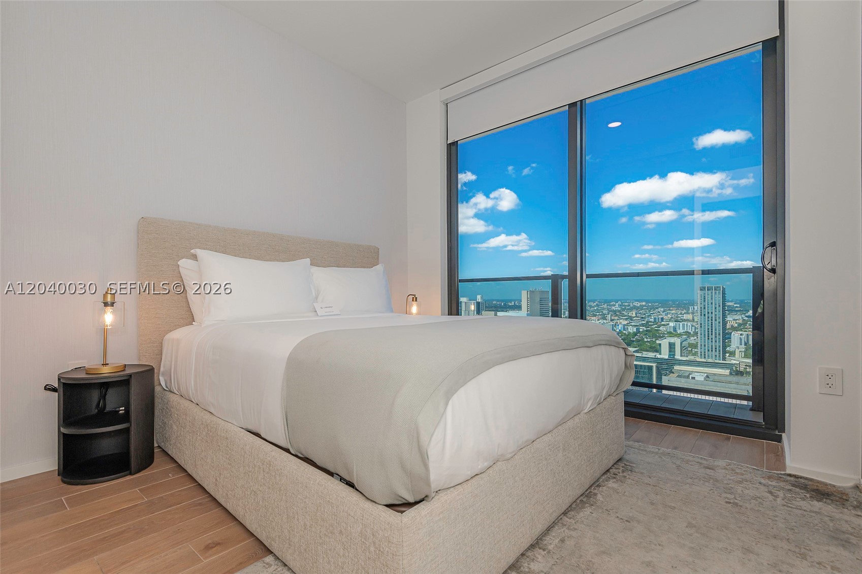 398 NE 5th St #4001, Miami FL 33132