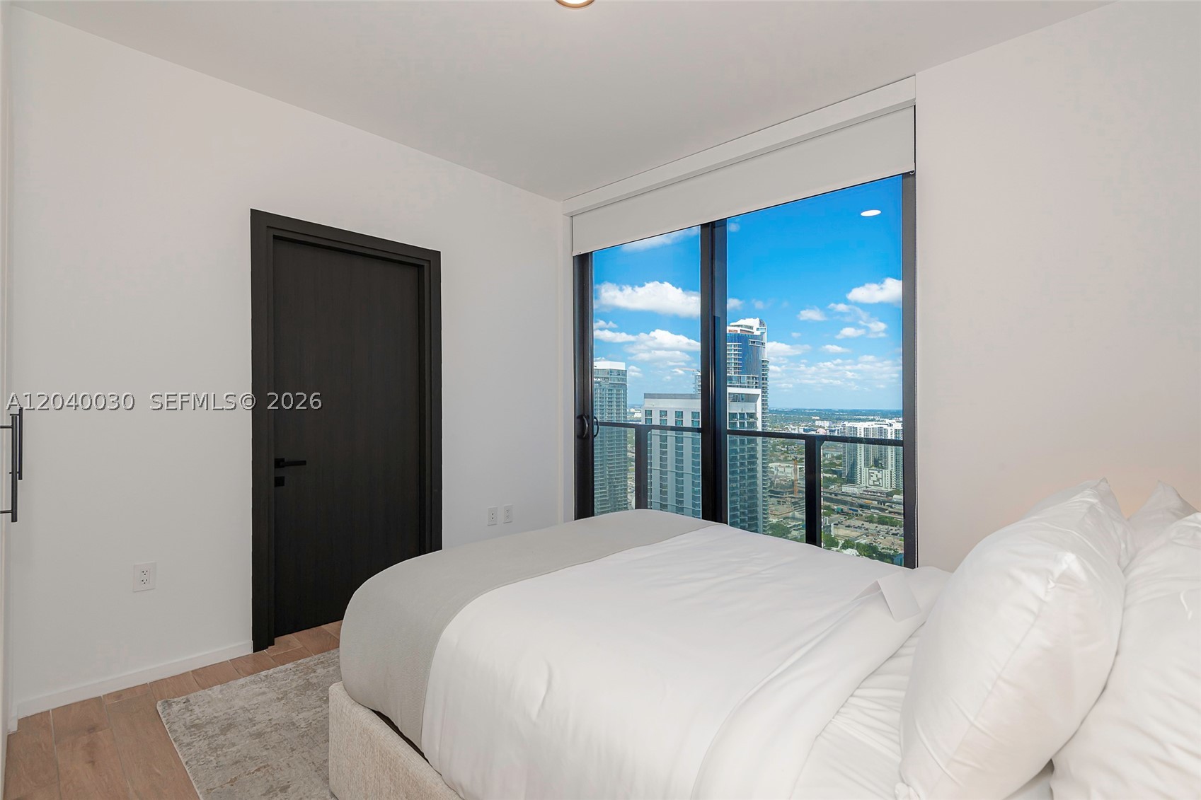 398 NE 5th St #4001, Miami FL 33132