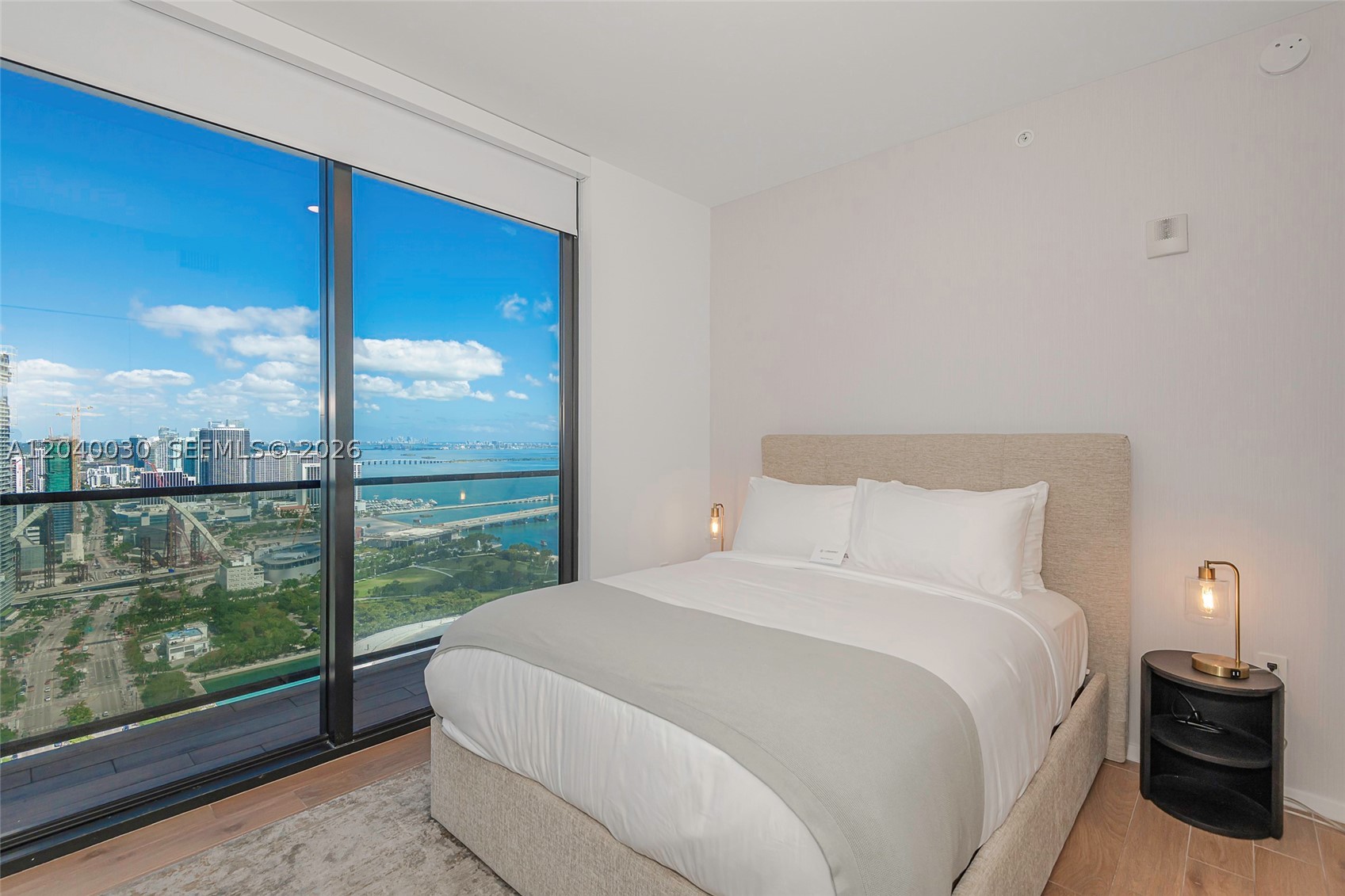 398 NE 5th St #4001, Miami FL 33132