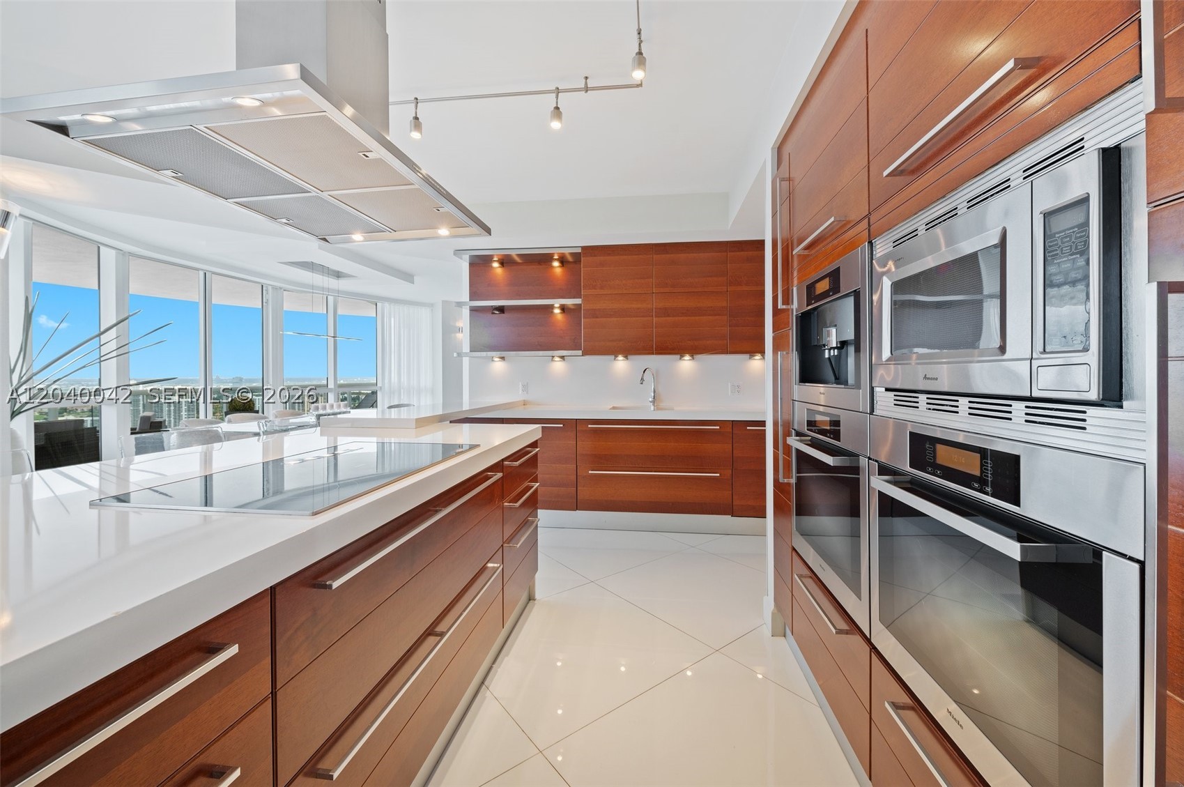 18201 Collins Ave #5201, Sunny Isles Beach FL 33160