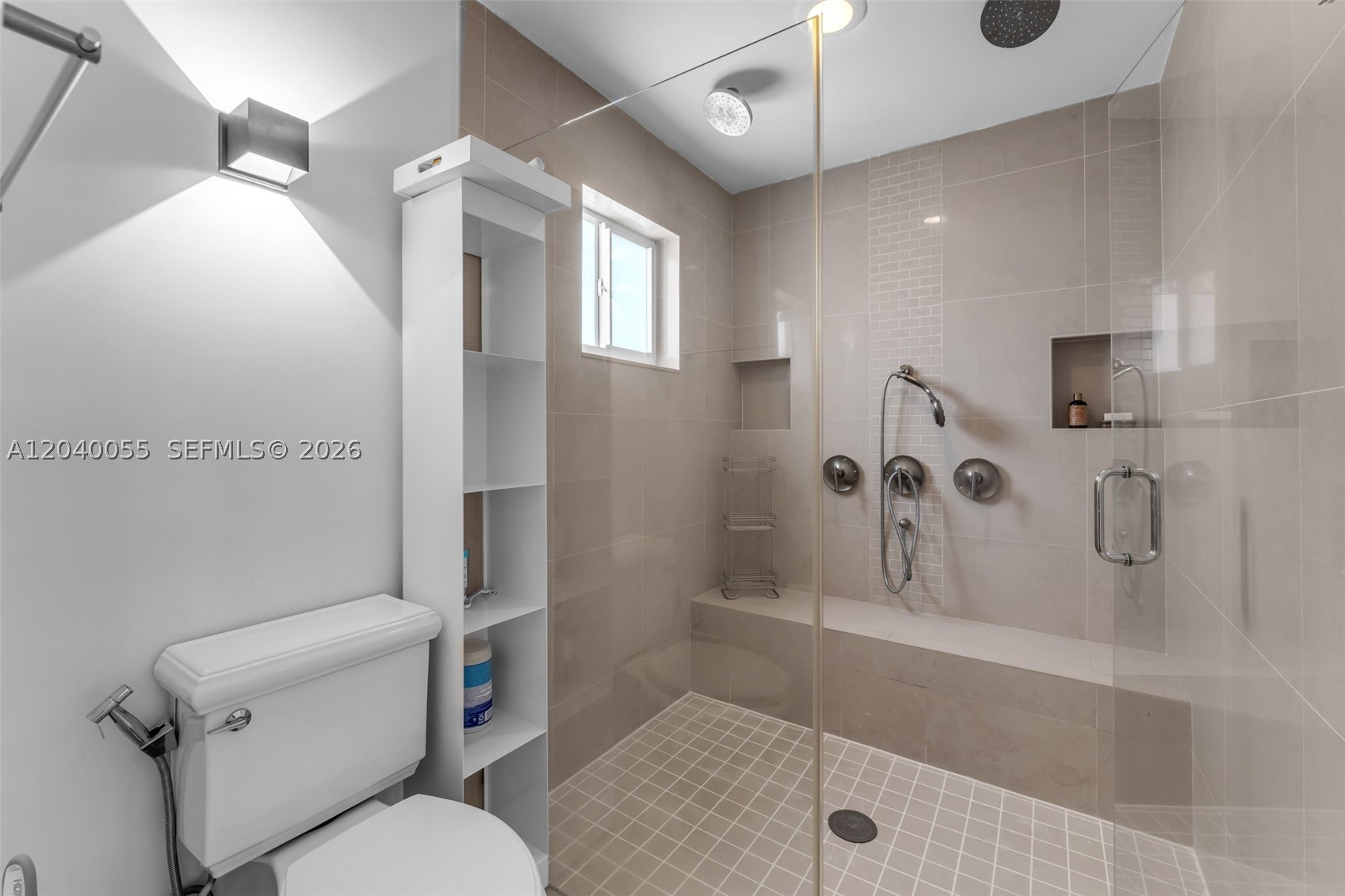 8 Pinta Rd, Miami FL 33133
