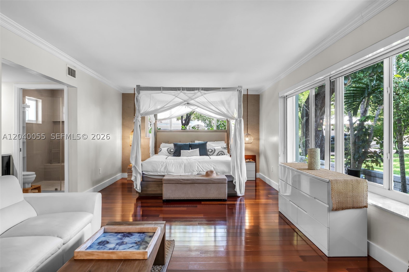 8 Pinta Rd, Miami FL 33133