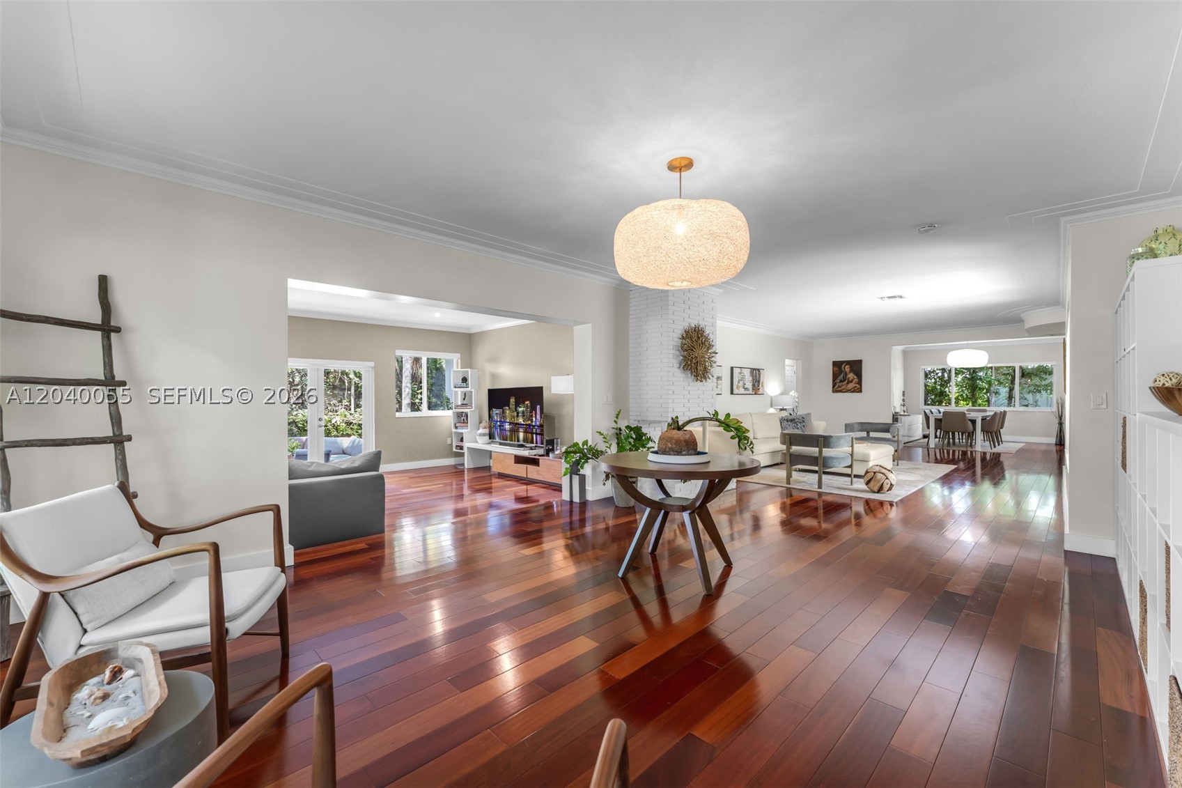 8 Pinta Rd, Miami FL 33133