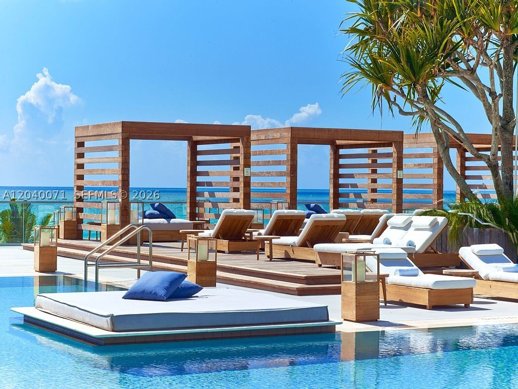 102 24 #1545, Miami Beach FL 33139