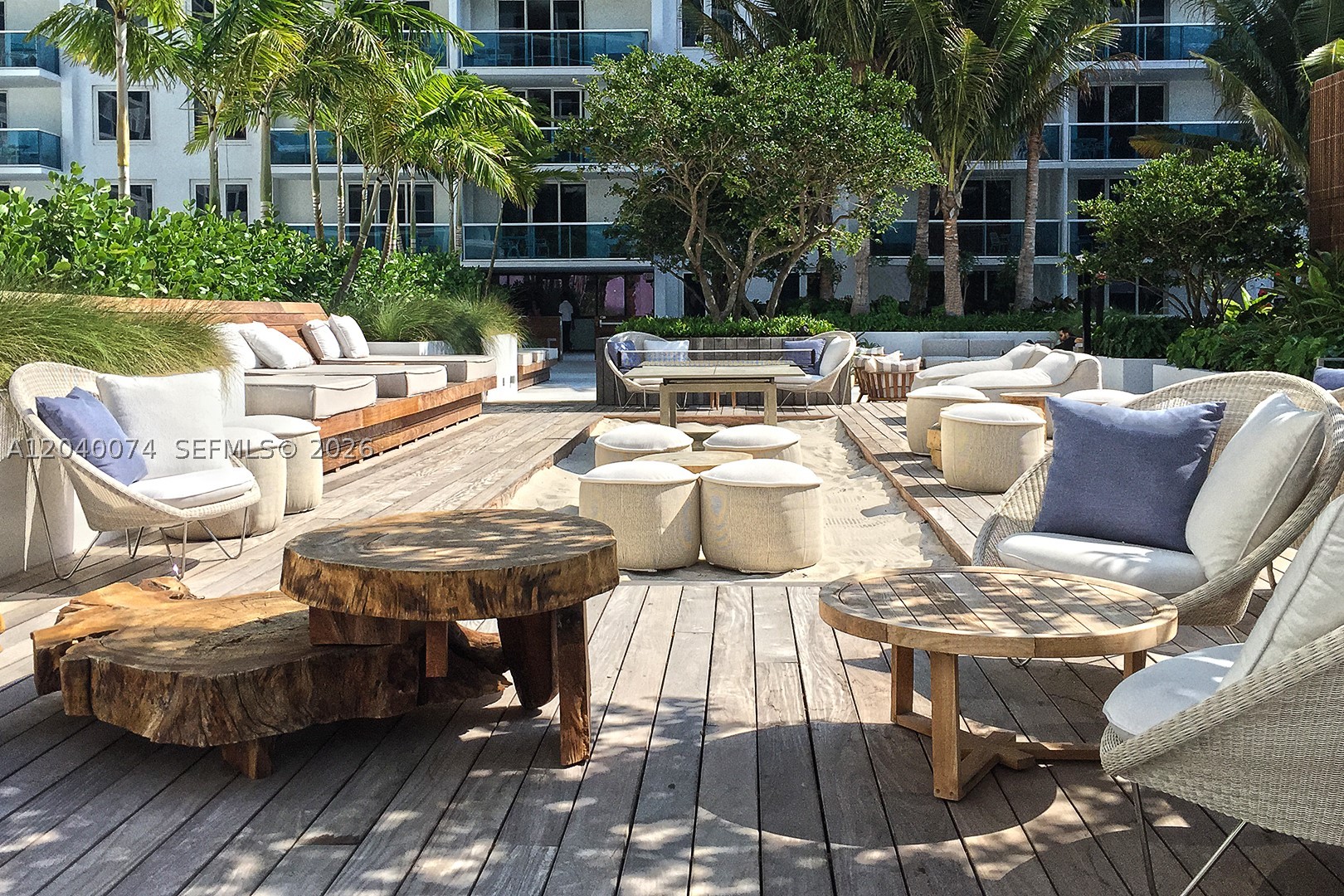 102 24 #1222, Miami Beach FL 33139