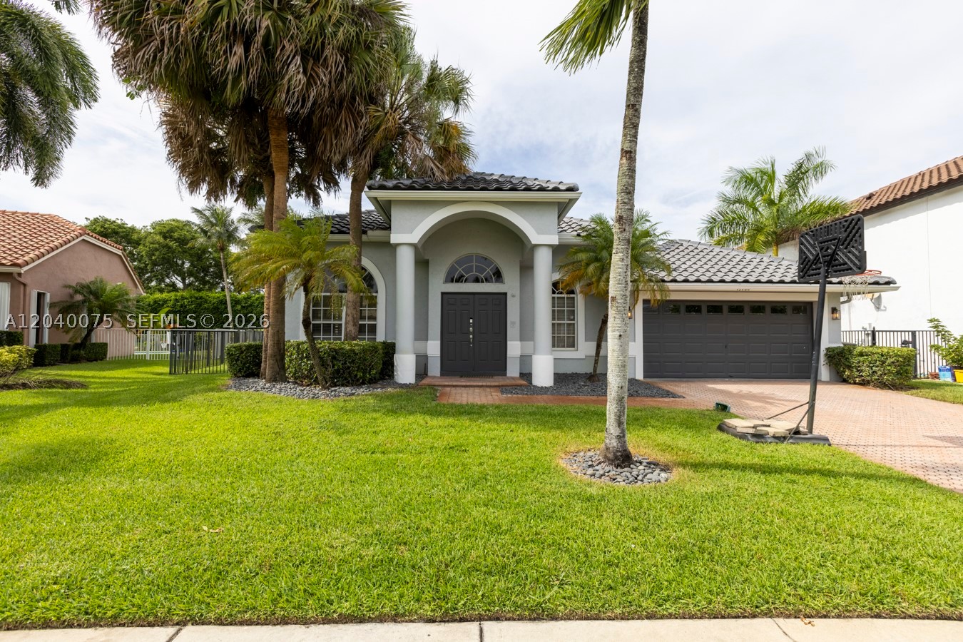 19700 Dinner Key Dr, Boca Raton FL 33498