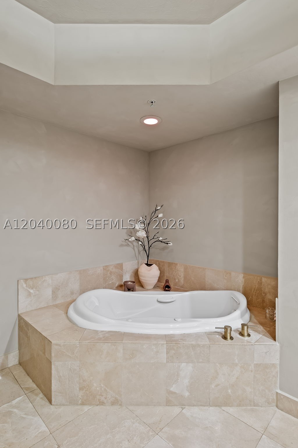14951 Royal Oaks Ln #1202, North Miami FL 33181