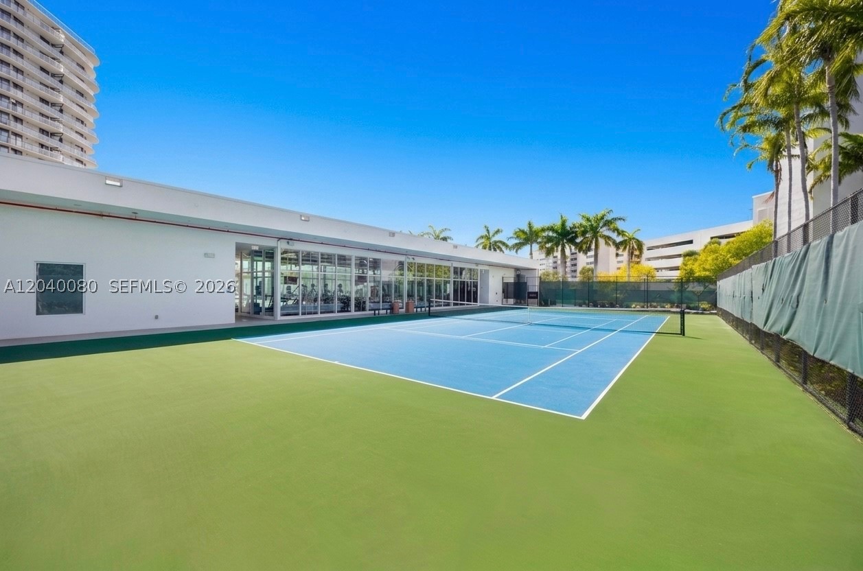 14951 Royal Oaks Ln #1202, North Miami FL 33181