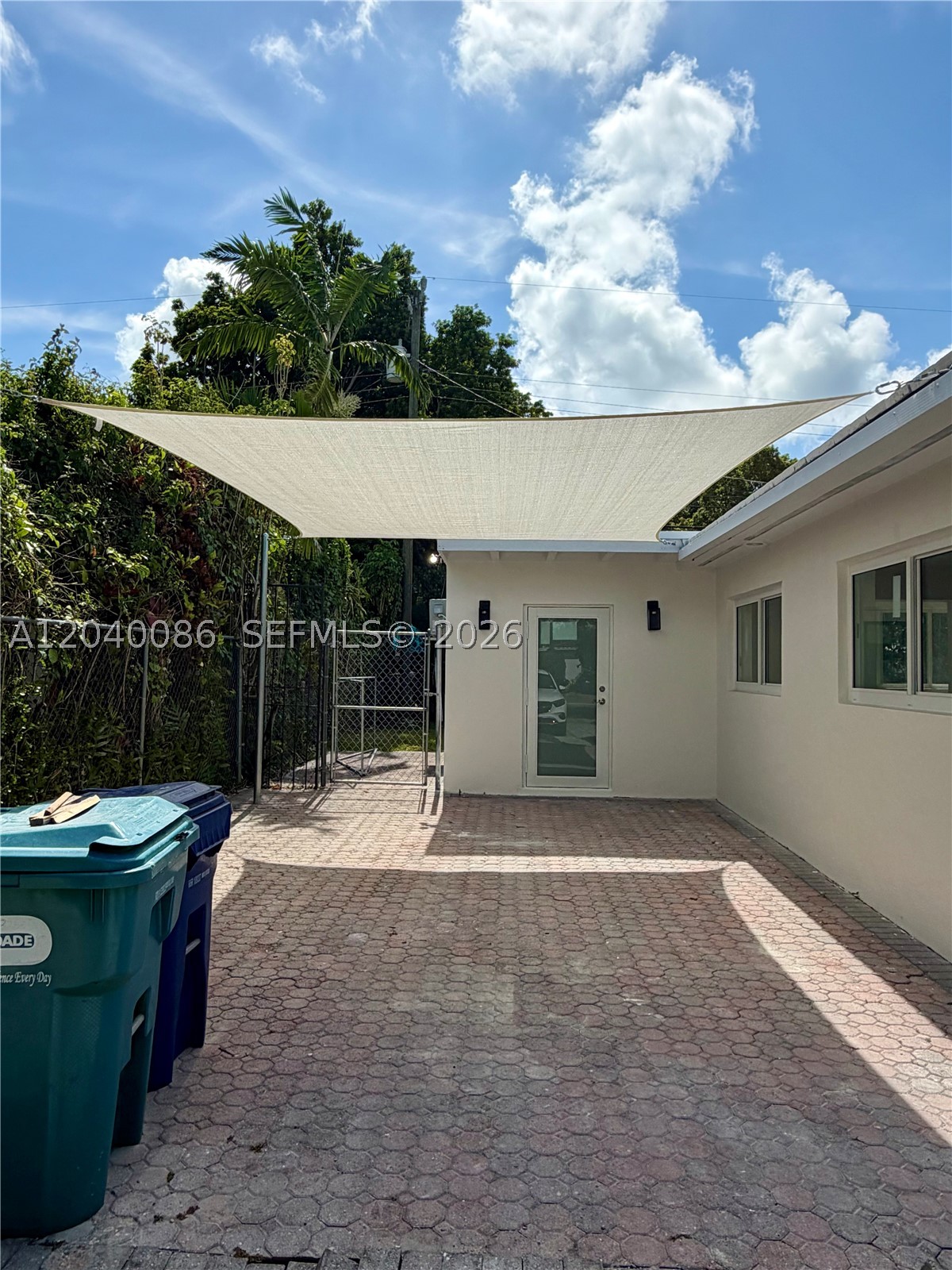 8235 SW 62nd Pl, Miami FL 33143