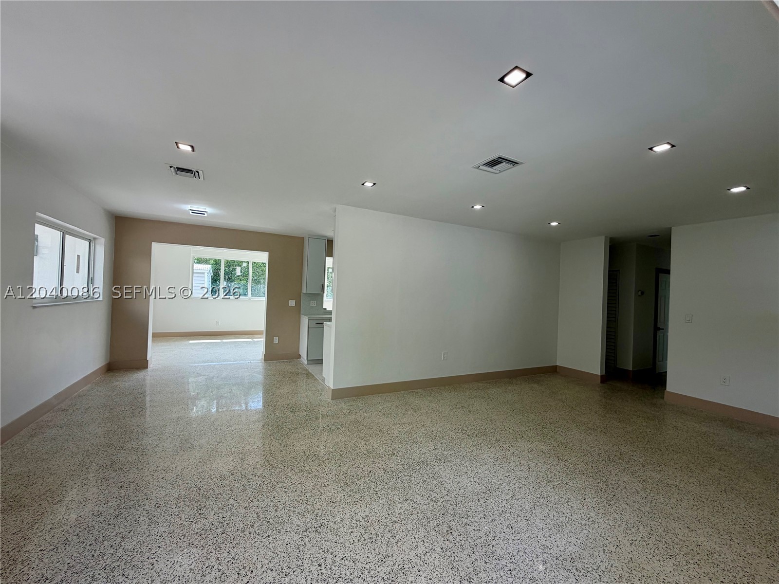 8235 SW 62nd Pl, Miami FL 33143