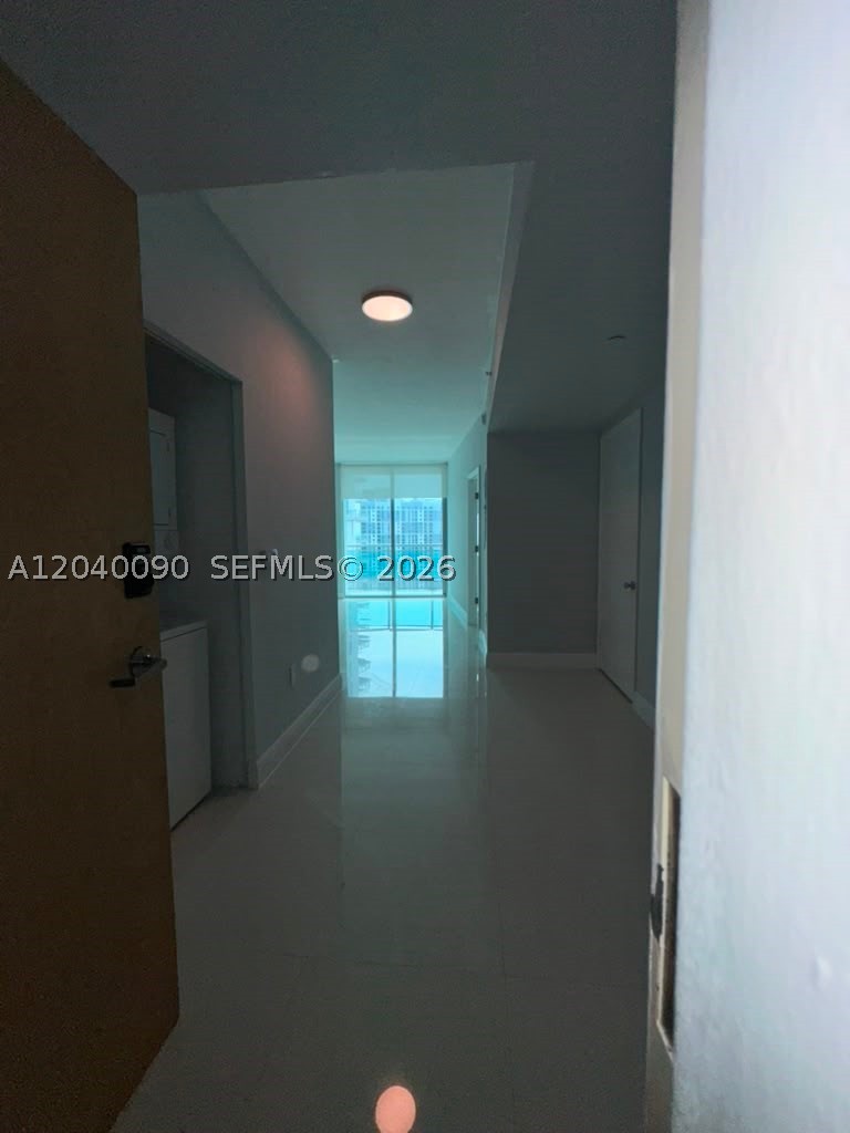350 S Miami Ave #3115, Miami FL 33130