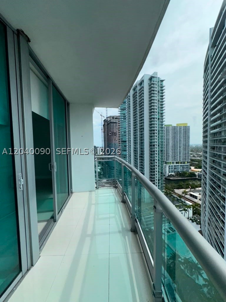 350 S Miami Ave #3115, Miami FL 33130