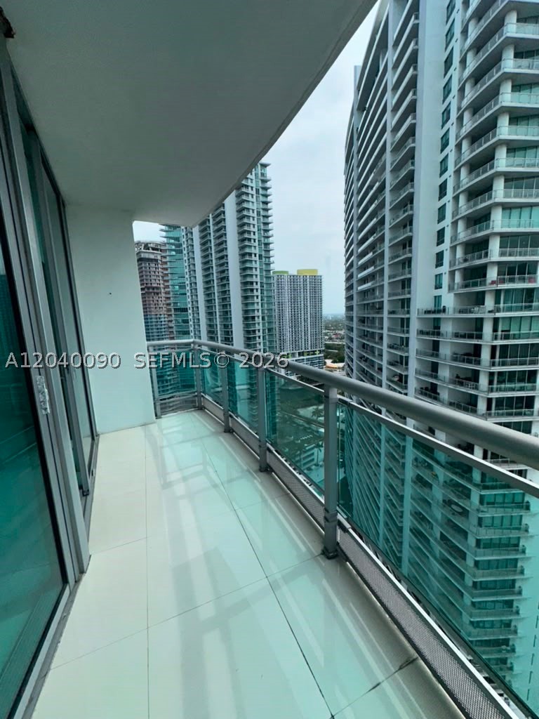 350 S Miami Ave #3115, Miami FL 33130