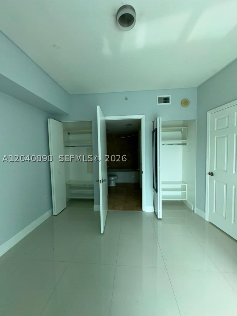 350 S Miami Ave #3115, Miami FL 33130