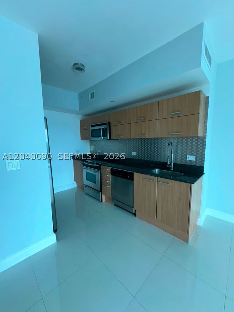 350 S Miami Ave #3115, Miami FL 33130