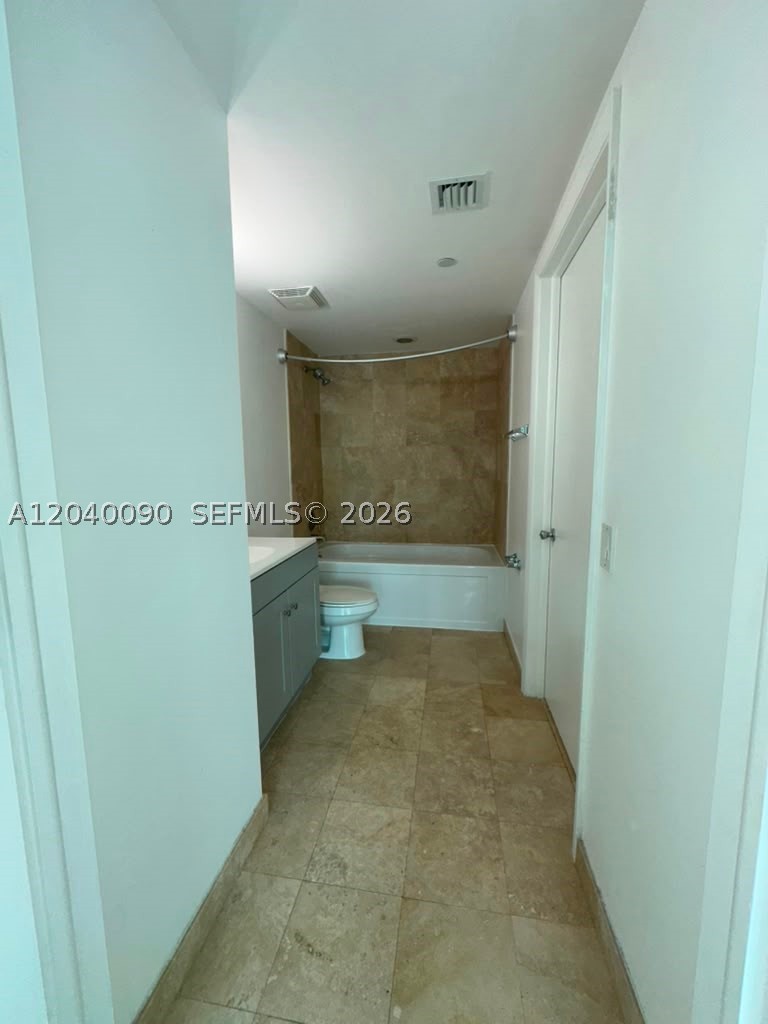 350 S Miami Ave #3115, Miami FL 33130