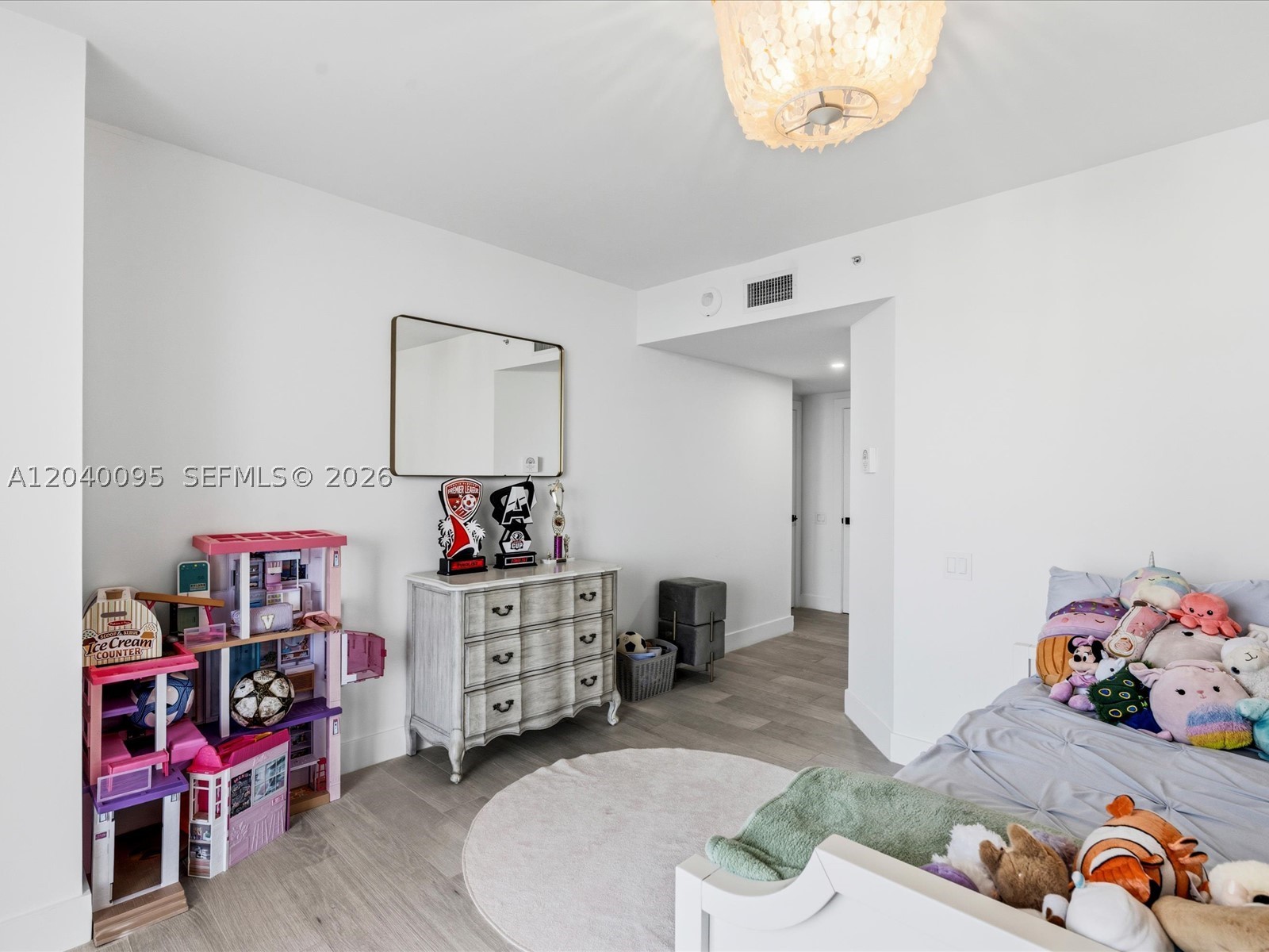 701 Brickell Key Blvd #1903, Miami FL 33131