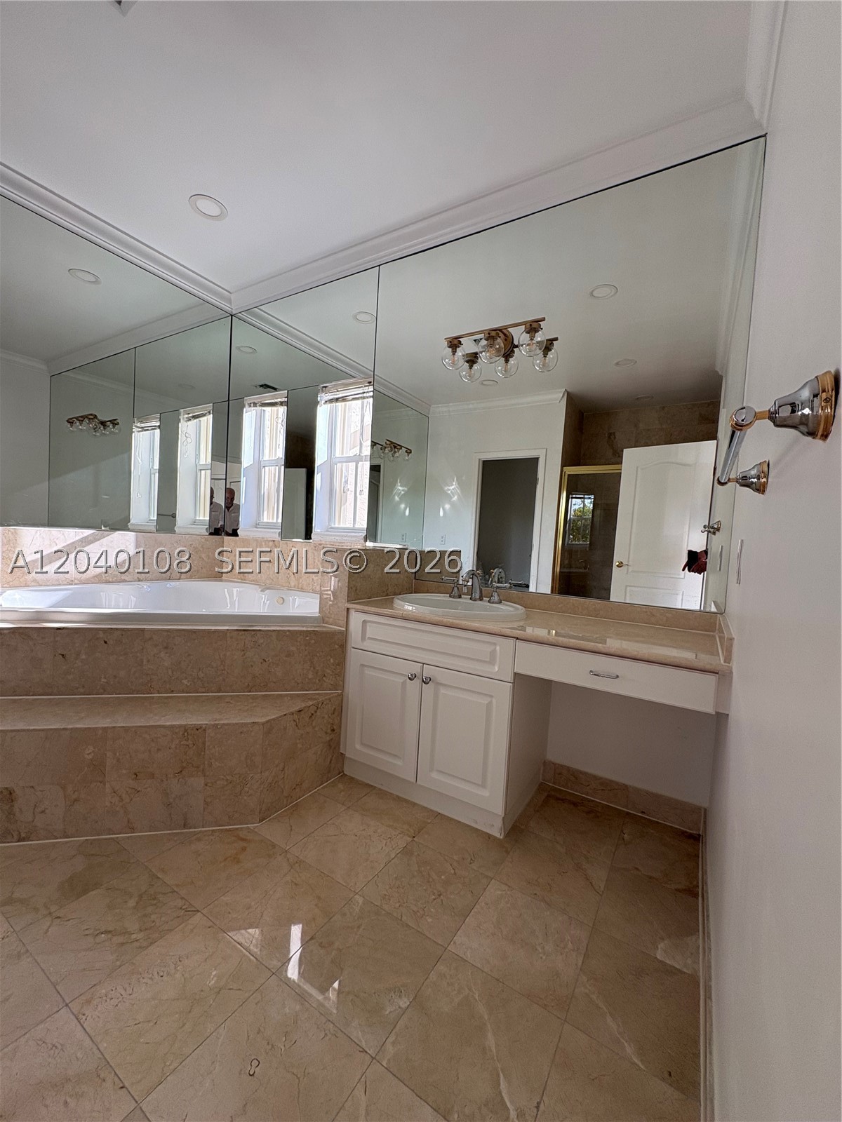 18410 NE 30th Ave #18410, Aventura FL 33160