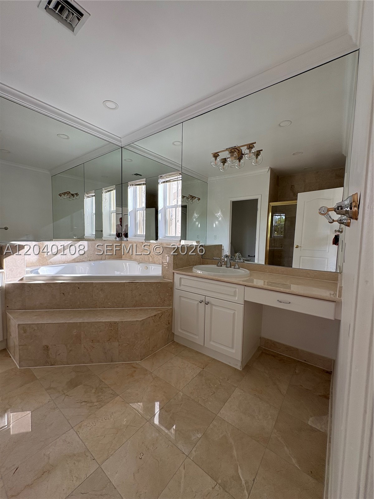 18410 NE 30th Ave #18410, Aventura FL 33160