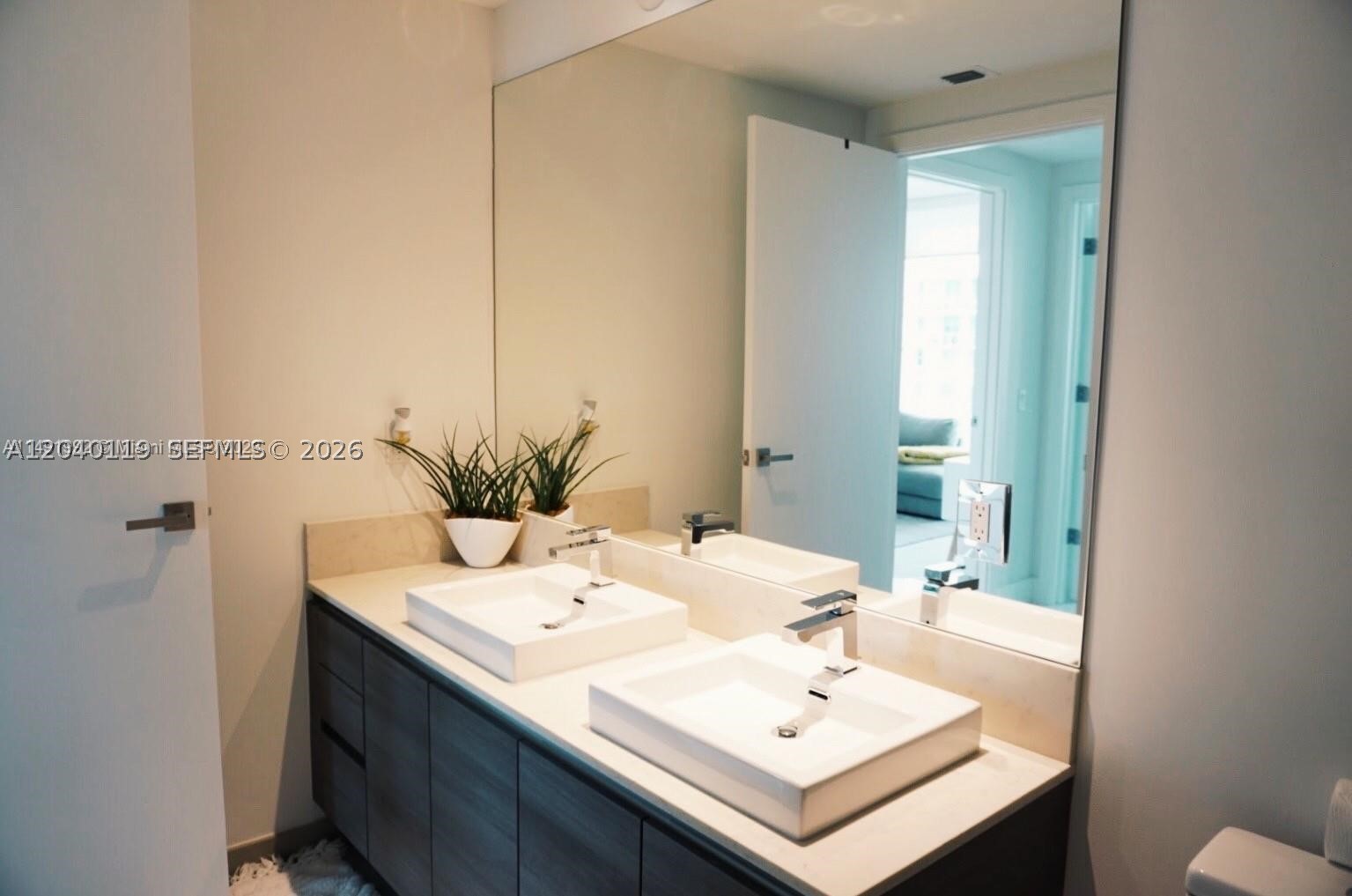 1080 Brickell Ave #3203, Miami FL 33131